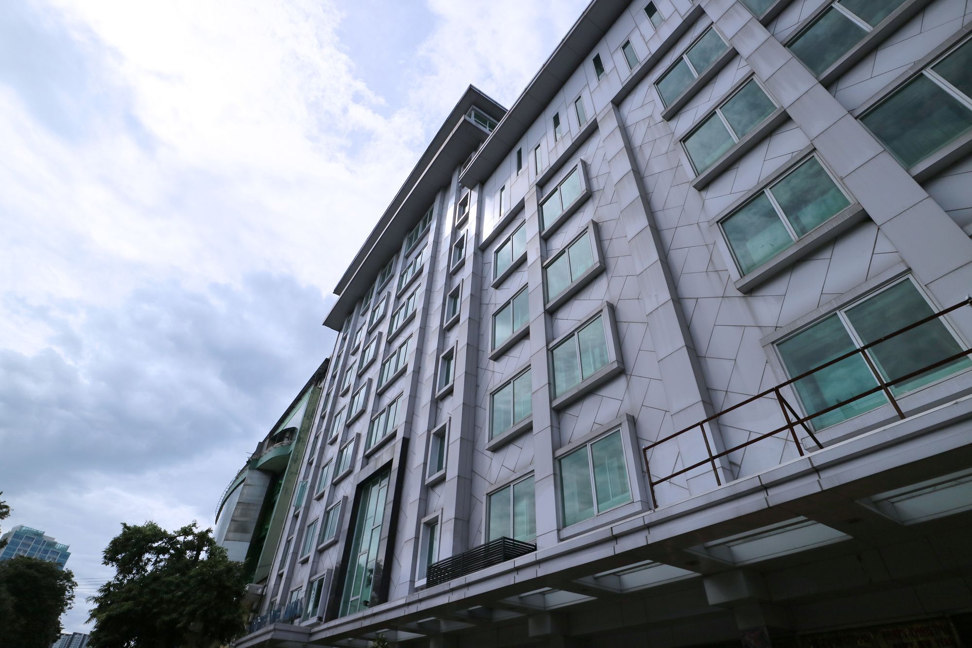Hotel Melawai 2