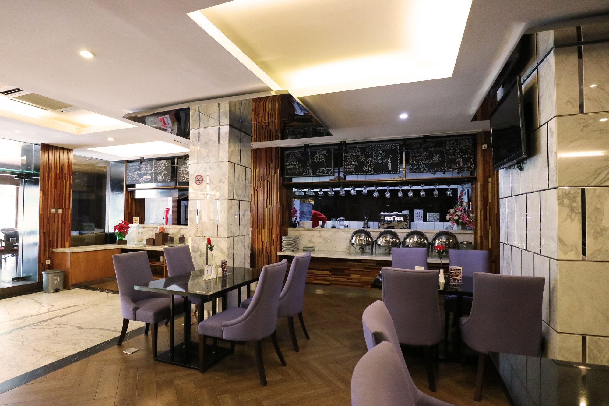 Hotel Melawai 2 2*